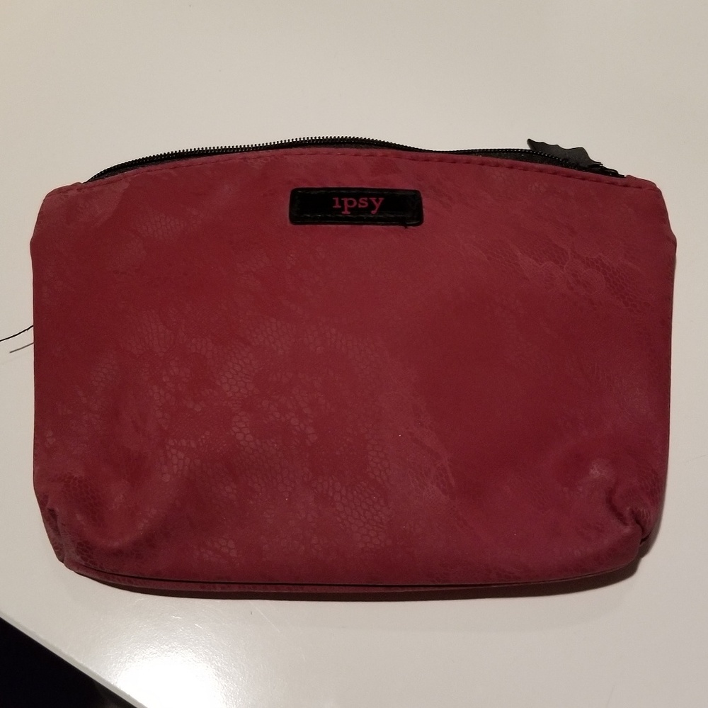 Ipsy bag+Mystery 🎁 gift